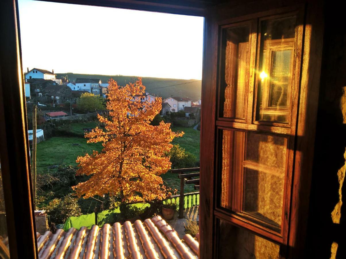 Chale Pouso Da Serra - Casas De Montanha Costilhao Exteriör bild