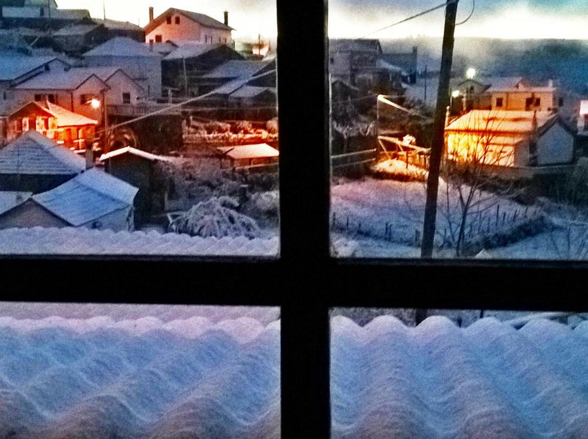 Chale Pouso Da Serra - Casas De Montanha Costilhao Exteriör bild